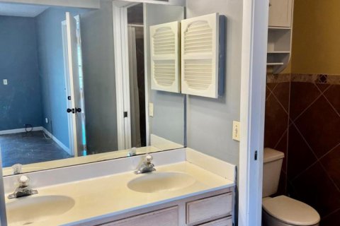 Condo in Port St. Lucie, Florida, 2 bedrooms  № 2173168 - photo 13