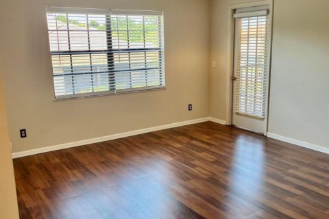 Condo in Port St. Lucie, Florida, 2 bedrooms  № 2173168 - photo 3