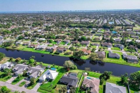 Condo in Port St. Lucie, Florida, 2 bedrooms  № 2173168 - photo 18