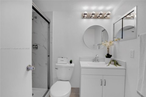 Condominio en venta en Deerfield Beach, Florida, 1 dormitorio, 66.43 m2 № 1891855 - foto 15