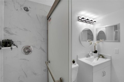 Condominio en venta en Deerfield Beach, Florida, 1 dormitorio, 66.43 m2 № 1891855 - foto 16