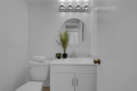 Condominio en venta en Deerfield Beach, Florida, 1 dormitorio, 66.43 m2 № 1891855 - foto 10