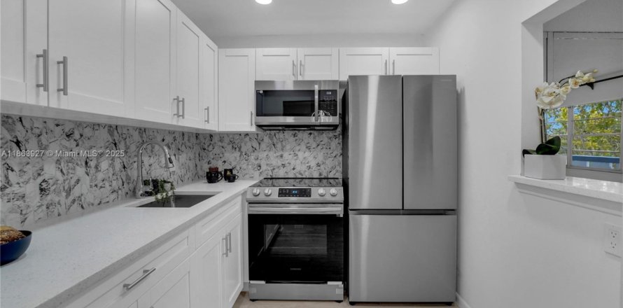 Condominio en Deerfield Beach, Florida, 1 dormitorio № 1891855