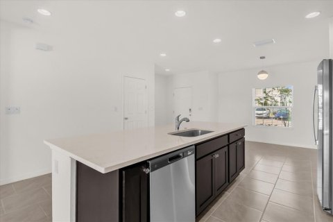 Touwnhouse à vendre à Davenport, Floride: 3 chambres, 153.29 m2 № 2321264 - photo 6