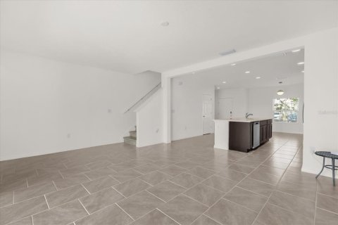 Touwnhouse à vendre à Davenport, Floride: 3 chambres, 153.29 m2 № 2321264 - photo 13