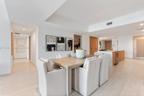 Снять в аренду кондоминиум в Бей-Харбор-Айлендс, Флорида 4 спальни, 207.17м2, № 1949581 - фото 7