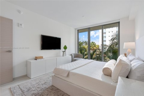 Снять в аренду кондоминиум в Бей-Харбор-Айлендс, Флорида 4 спальни, 207.17м2, № 1949581 - фото 8