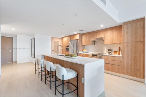 Снять в аренду кондоминиум в Бей-Харбор-Айлендс, Флорида 4 спальни, 207.17м2, № 1949581 - фото 16