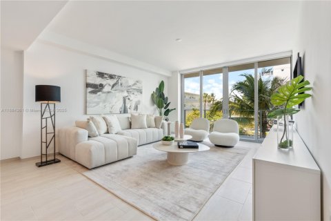 Снять в аренду кондоминиум в Бей-Харбор-Айлендс, Флорида 4 спальни, 207.17м2, № 1949581 - фото 4