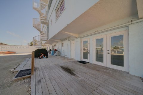 Oficina en alquiler en Islamorada, Village of Islands, Florida № 662975 - foto 1