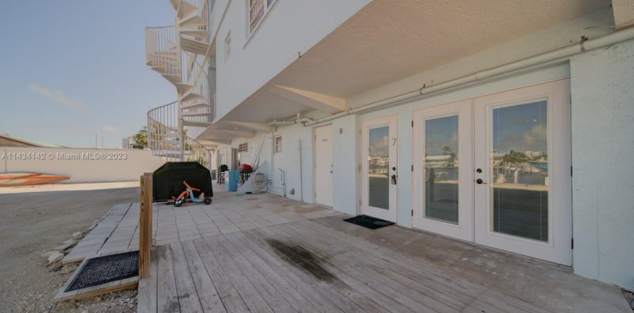 Oficina en Islamorada, Village of Islands, Florida № 662975