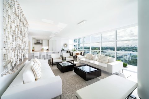 Купить кондоминиум в Майами-Бич, Флорида 4 спальни, 255.67м2, № 1997790 - фото 2