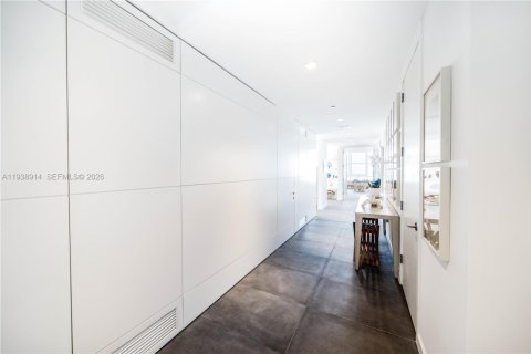 Купить кондоминиум в Майами-Бич, Флорида 4 спальни, 255.67м2, № 1997790 - фото 20