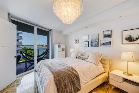 Condominio en alquiler en Bay Harbor Islands, Florida, 2 dormitorios, 106.09 m2 № 1691230 - foto 26