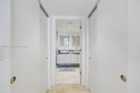 Condominio en alquiler en Bay Harbor Islands, Florida, 2 dormitorios, 106.09 m2 № 1691230 - foto 29