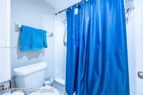 Купить кондоминиум в Корал-Спрингс, Флорида 2 спальни, 111.48м2, № 2050656 - фото 15