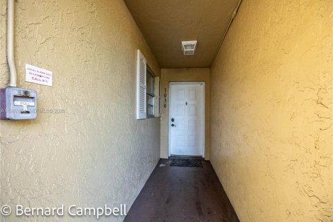 Купить кондоминиум в Корал-Спрингс, Флорида 2 спальни, 111.48м2, № 2050656 - фото 22