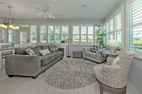 House in Venice, Florida 2 bedrooms, 161.46 sq.m. № 2390728 - photo 20