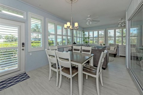 House in Venice, Florida 2 bedrooms, 161.46 sq.m. № 2390728 - photo 19