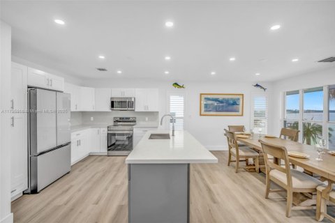 Купить виллу или дом в Марафон, Флорида 4 спальни, 299.33м2, № 1959090 - фото 8