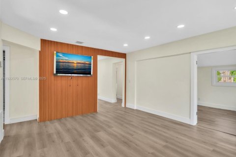 Купить виллу или дом в Холливуд, Флорида 3 спальни, 92.62м2, № 1977120 - фото 7