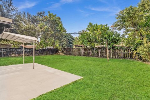 Купить виллу или дом в Холливуд, Флорида 3 спальни, 92.62м2, № 1977120 - фото 8