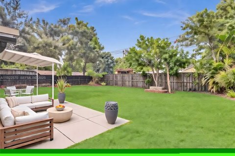 Купить виллу или дом в Холливуд, Флорида 3 спальни, 92.62м2, № 1977120 - фото 30