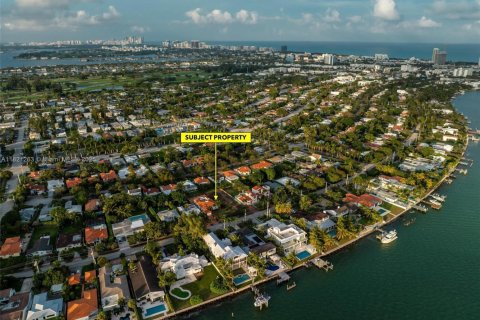 Terreno en venta en Miami Beach, Florida № 1781470 - foto 15
