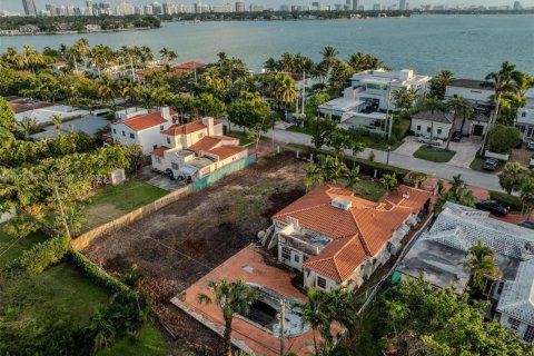 Terreno en venta en Miami Beach, Florida № 1781470 - foto 19