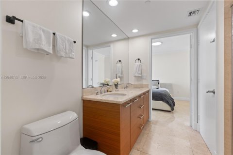 Купить кондоминиум в Майами, Флорида 3 спальни, 166.2м2, № 2145903 - фото 19