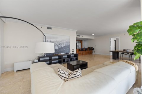 Купить кондоминиум в Майами, Флорида 3 спальни, 166.2м2, № 2145903 - фото 30