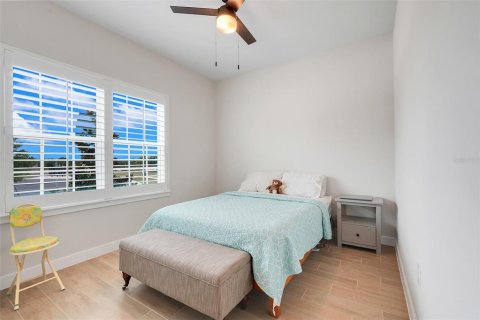 House in Clermont, Florida 4 bedrooms, 236.9 sq.m. № 2202704 - photo 22