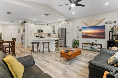 Villa ou maison à vendre à Pembroke Pines, Floride: 4 chambres, 196.4 m2 № 2400578 - photo 7