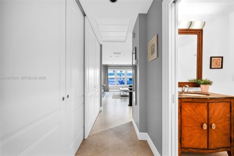 Condo in Pompano Beach, Florida  № 1995028 - photo 30