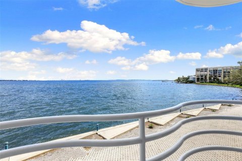 Copropriété à vendre à Tampa, Floride: 3 chambres, 187.85 m2 № 2208929 - photo 19