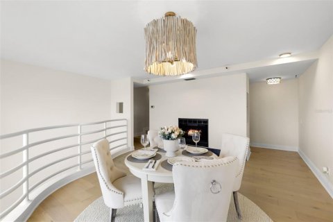 Copropriété à vendre à Tampa, Floride: 3 chambres, 187.85 m2 № 2208929 - photo 16