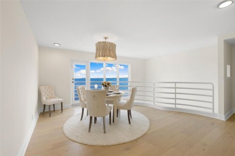 Copropriété à vendre à Tampa, Floride: 3 chambres, 187.85 m2 № 2208929 - photo 14