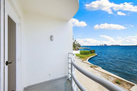 Copropriété à vendre à Tampa, Floride: 3 chambres, 187.85 m2 № 2208929 - photo 23