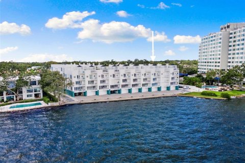 Condo à Tampa, Floride, 3 chambres № 2208929