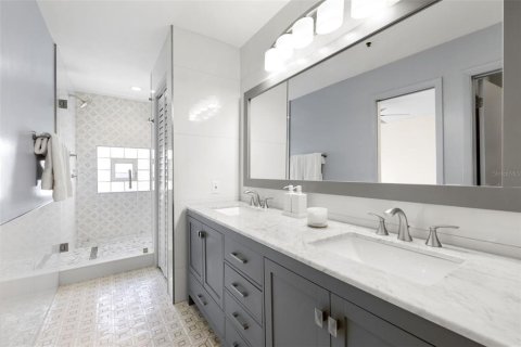 Copropriété à vendre à Tampa, Floride: 3 chambres, 187.85 m2 № 2208929 - photo 30