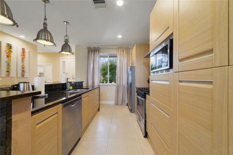 Adosado en venta en Kissimmee, Florida, 3 dormitorios, 202.62 m2 № 2211392 - foto 12