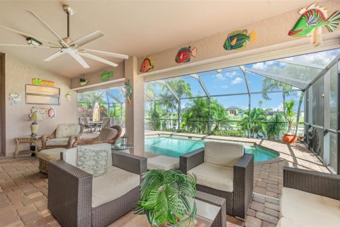 Villa ou maison à vendre à Cape Coral, Floride: 3 chambres, 166.02 m2 № 2151678 - photo 12
