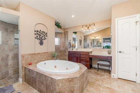Villa ou maison à vendre à Cape Coral, Floride: 3 chambres, 166.02 m2 № 2151678 - photo 16