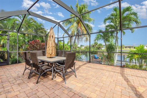 Villa ou maison à vendre à Cape Coral, Floride: 3 chambres, 166.02 m2 № 2151678 - photo 24