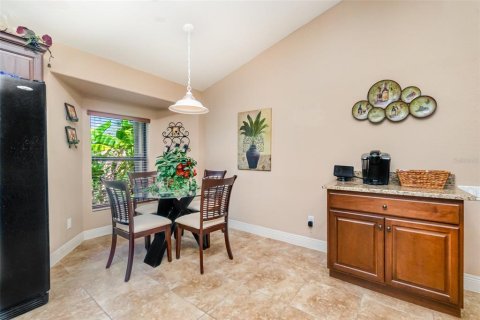 Villa ou maison à vendre à Cape Coral, Floride: 3 chambres, 166.02 m2 № 2151678 - photo 5
