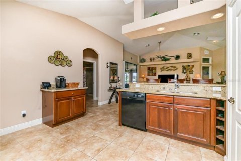 Villa ou maison à vendre à Cape Coral, Floride: 3 chambres, 166.02 m2 № 2151678 - photo 9