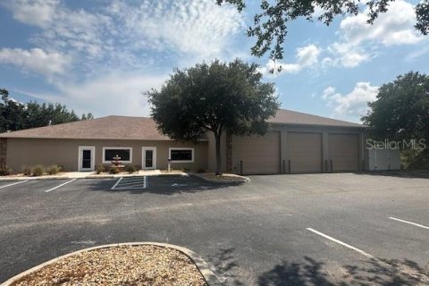 Propiedad comercial en venta en Bradenton, Florida, 599.22 m2 № 2280197 - foto 2