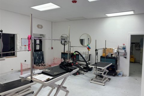 Propiedad comercial en venta en Bradenton, Florida, 599.22 m2 № 2280197 - foto 5