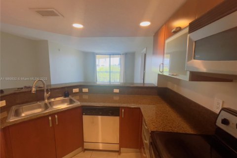 Copropriété à louer à Hallandale Beach, Floride: 2 chambres, 106.84 m2 № 1929284 - photo 8