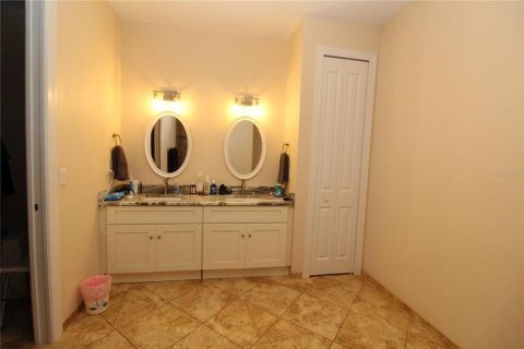 House in Punta Gorda, Florida 2 bedrooms, 120.03 sq.m. № 1720192 - photo 20